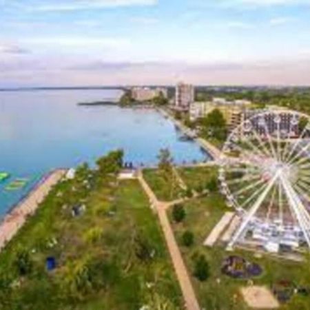 Lido Di Siofok - Aranypart - Minden 1 Percre! Apartment ภายนอก รูปภาพ